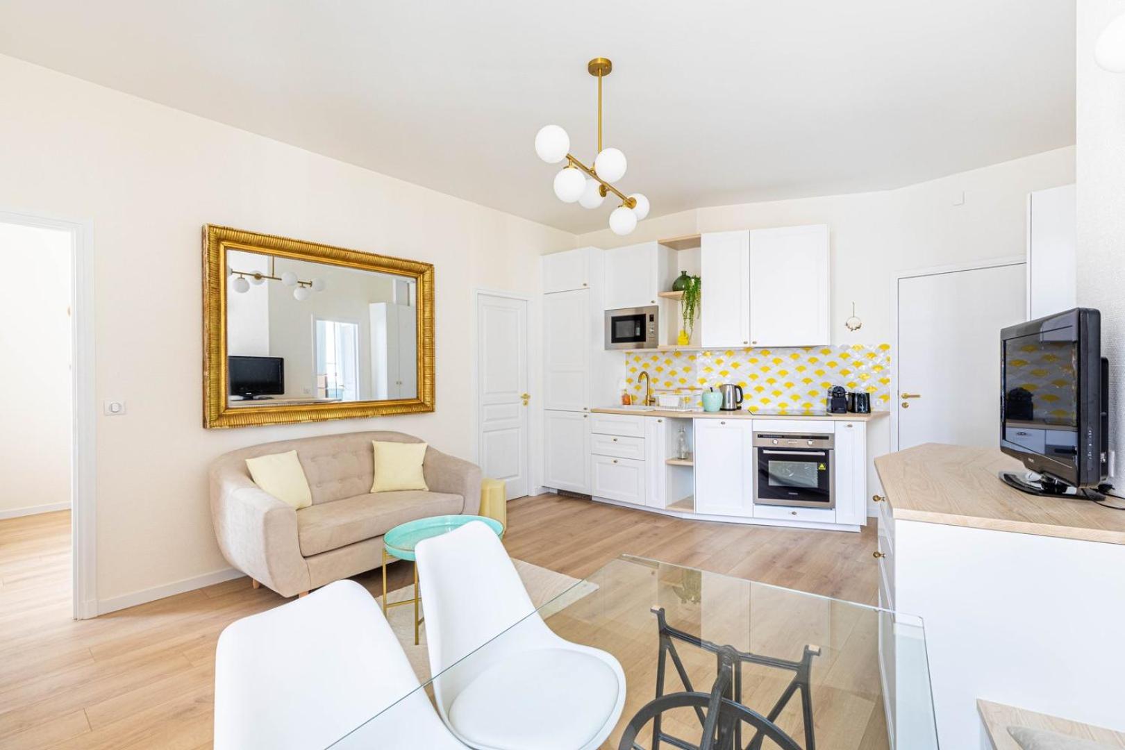 Guestready - Apt Moderne - Direct Champs Elysees Apartment Clichy Bagian luar foto