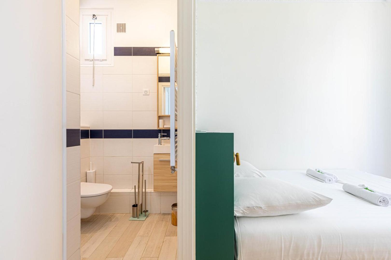 Guestready - Apt Moderne - Direct Champs Elysees Apartment Clichy Bagian luar foto